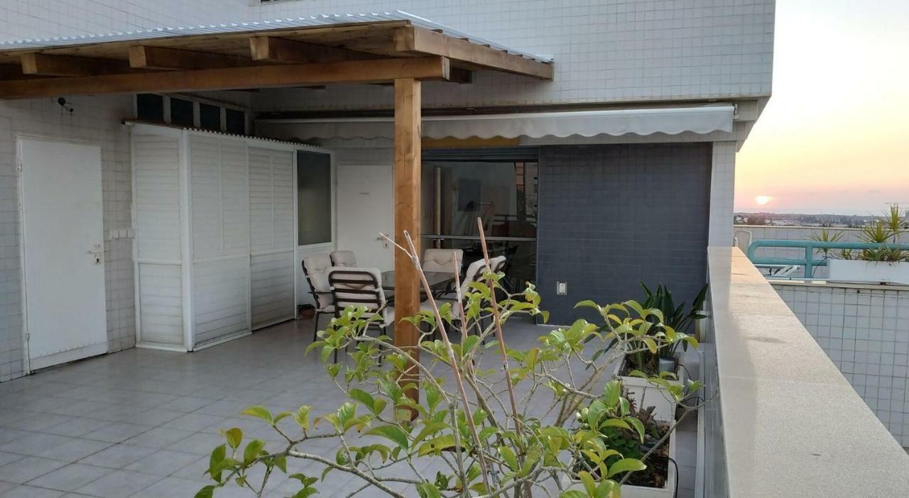Herzelia Rooftop Special 2 Room Apartment Ngoại thất bức ảnh